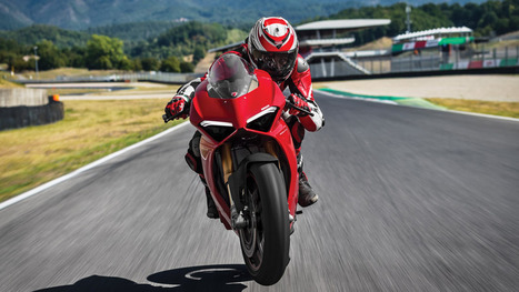 Best of the Best - Ducati Panigale V4 S Best Motorcycle for 2018 | Ductalk: What's Up In The World Of Ducati | Scoop.it