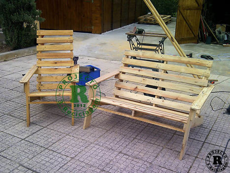 Pallet recycles chairs and bench | 1001 Recycling Ideas ! | Scoop.it