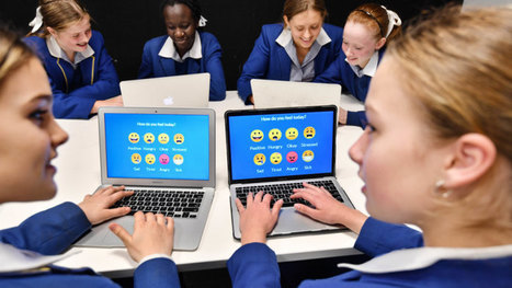 Emoji mojo: Flicking teacher a sad face can boost classroom confidence | Higher Education Teaching and Learning | Scoop.it