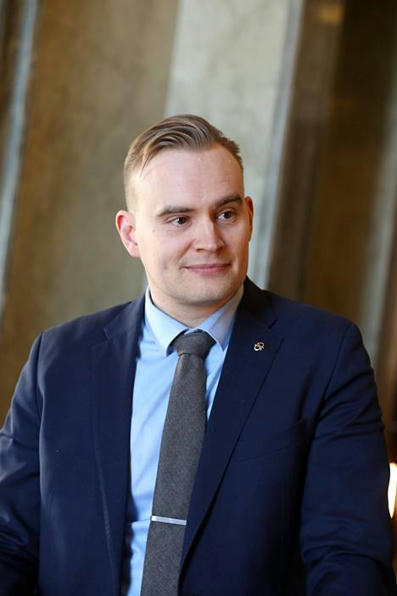 HAAPALA-TV: Vihreiden Atte Harjanne ei sulje nykyisen hallituspohjan jatkoa pois - Politiikka | 1Uutiset - Lukemisen t&auml;hden | Scoop.it