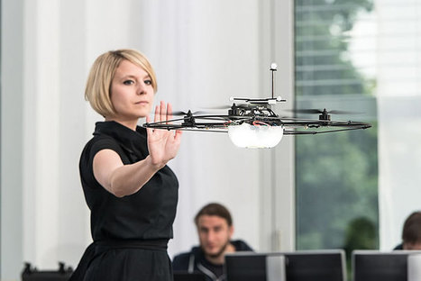 Drones, robots et langage corporel : le futur de l'automobile selon Mercedes-Benz | Robolution Capital | Scoop.it