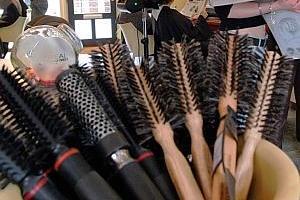 Il cambriole un salon de coiffure mais la coiffeuse le ma&icirc;trise et le viole | Mais n'importe quoi ! | Scoop.it