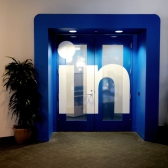 LinkedIn Endorsements Changes Everything. Here's Why | Professional Development for Public & Private Sector | Scoop.it