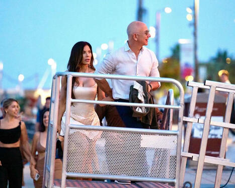 Miljardööri Jeff Bezos läimäytteli vähäpukeista kihlattuaan Cannesissa – Kuvat vuosivat julki | 1Uutiset - Lukemisen tähden | Scoop.it