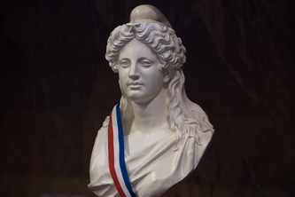 Municipales 2026&nbsp;: la parit&eacute; obligatoire bouscule les petites communes | Elections - Municipales 2026 | Scoop.it