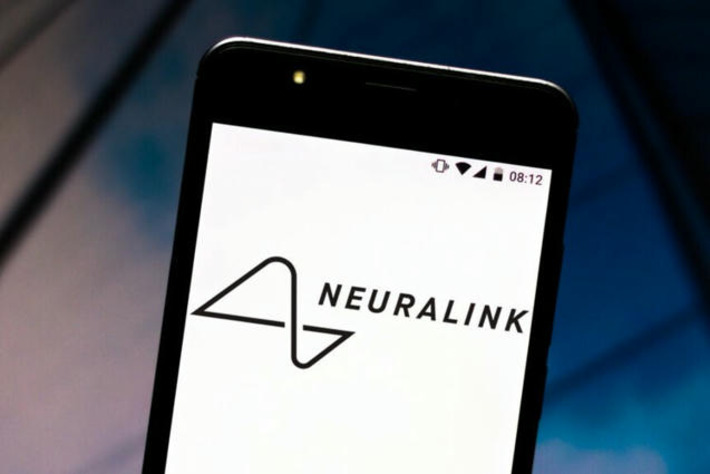 Elon Musk Says Neuralink Will Do 'Life-Changing' Good For Billions As Company Successfully Adds 9 BCI Implants, Targets 20 By End Of 2025 | Technology Report - Changing Our World | Scoop.it