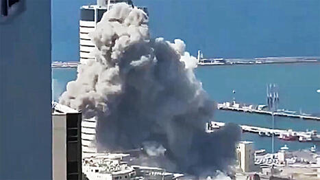 Iranian Ballistic Missiles Hit “Strategic Points” In Israeli Port City Of Haifa (Updated) | DEFENSE NEWS | Scoop.it