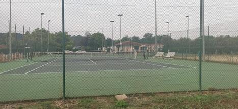 À Grenade-sur-l’Adour, des panneaux photovoltaïques pour les terrains de tennis et le parking | Landes - Conseils municipaux & communautaires | Scoop.it