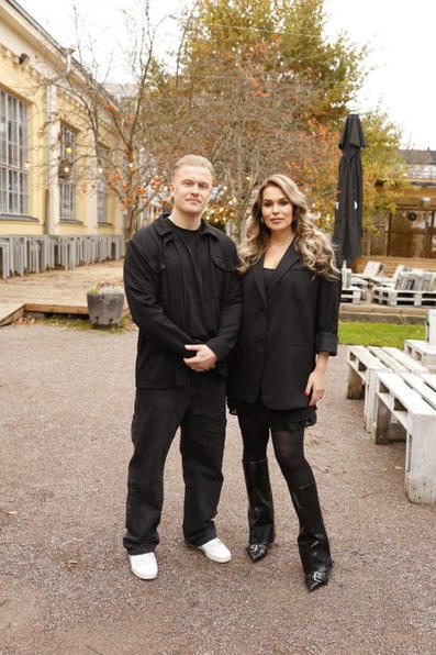Sara Sieppi ja Henny Harjusola sekoitetaan nykyään toisiinsa | 1Uutiset - Lukemisen tähden | Scoop.it