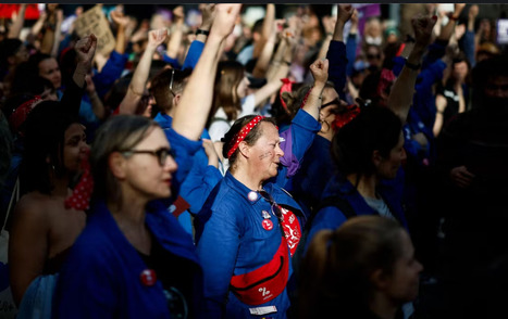 &laquo; Partout, les femmes luttent &raquo; : des dizaines de milliers de personnes ont manifest&eacute; en France lors de la Journ&eacute;e internationale des droits des femmes | Famille et sexualit&eacute; | Scoop.it