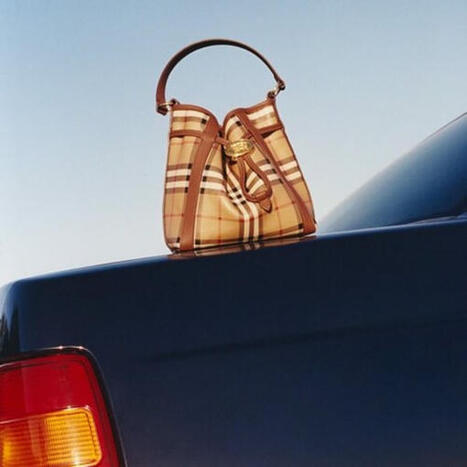 L'interdiction de d&eacute;truire les invendus met en lumi&egrave;re les difficult&eacute;s des marques de luxe &agrave; &eacute;couler leurs stocks&nbsp; | Management, Retailing et Transitions | Scoop.it