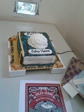 RSL's Edible Books Festival : and the winner is... De la Terre à la Lune... by Jules Verne ! | Jules Verne News (english) | Scoop.it