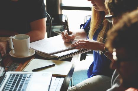 70 Female Business Executives Share the Advice They Would Give to Their Teenage Selves | CXO.Care | Scoop.it
