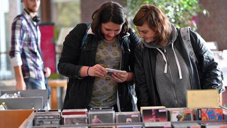 Musique: Comment les médiathèques tentent de résister à Deezer et Spotify | UseNum - Musique | Scoop.it