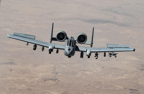 Le A-10 rappelle son r&ocirc;le central dans le CSAR alors que sa sortie reste programm&eacute;e | DEFENSE NEWS | Scoop.it