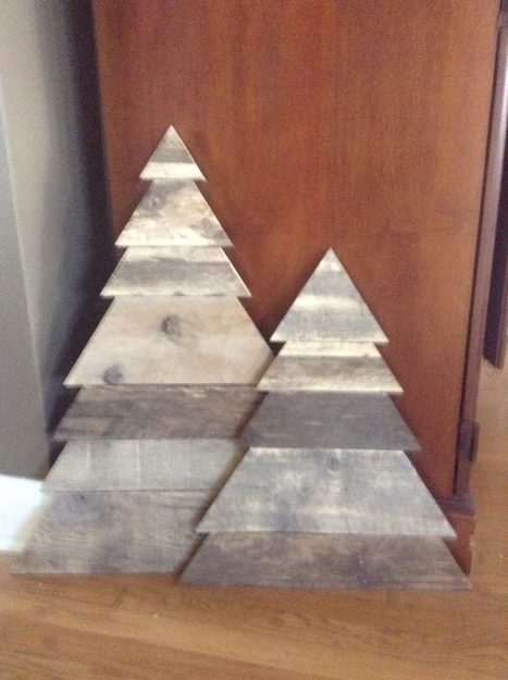 Layered-triangle Pallet Christmas Tree Pair | 1001 Pallets ideas ! | Scoop.it