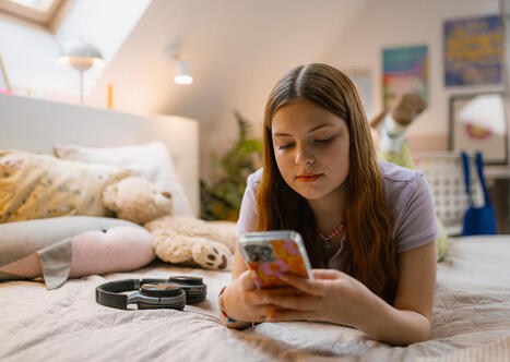 Interdiction des r&eacute;seaux sociaux aux moins de 15 ans : au-del&agrave; du contr&ocirc;le de l'&acirc;ge, les angles morts de la r&eacute;gulation | Veille pour les concours des biblioth&egrave;ques | Scoop.it