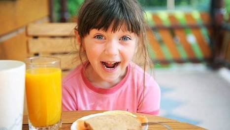 4-vuotias Taru kommentoi pasta-annosta tyytyv&auml;isen&auml;: &rdquo;Samanlaista paskaa meill&auml; oli t&auml;n&auml;&auml;n p&auml;iv&auml;kodissa!&rdquo; | 1Uutiset - Lukemisen t&auml;hden | Scoop.it