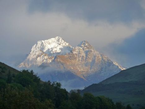 Premières neiges sur Aure et Louron » Montagne Pyrénées | Vallées d'Aure & Louron - Pyrénées | Scoop.it