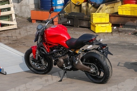 Ducati World Exclusive 1: 821cc Monster spotted | Ductalk: What's Up In The World Of Ducati | Scoop.it