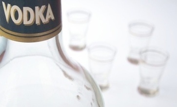 14 Surprising Uses for Vodka | SELF HEALTH + HEALING | Scoop.it
