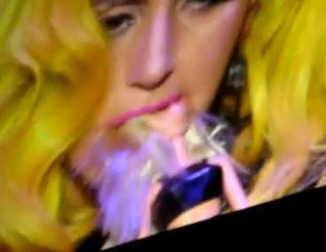 Lady Gaga décapite une Barbie (vidéo) | Mais n'importe quoi ! | Scoop.it