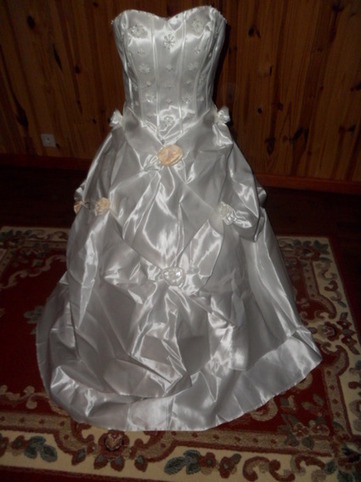 Annonce : Robe de mariée pas chère - DOM/TOM - Réunion - Occasion du mariage | Robes de mariée d'occasion | Scoop.it