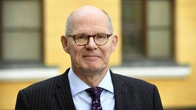 Puolustus&shy;ministeri&ouml;n kanslia&shy;p&auml;&auml;llikk&ouml; jatkaa virassaan vuodella &ndash; syyn&auml; h&auml;vitt&auml;jien HX-hanke - Politiikka - Ilta-Sanomat | A1Uutiset - Lukemisen t&auml;hden | Scoop.it