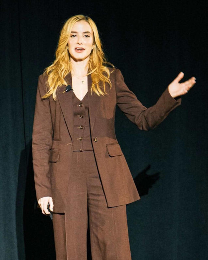Meet Luana Lopes Lara, the world&rsquo;s youngest self-made woman billionaire and Kalshi&rsquo;s co-founder | Family Office & Billionaire Report - Empowering Family Dynasties | Scoop.it