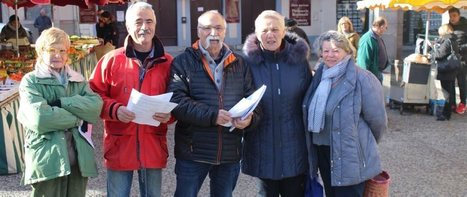 Le collectif PCF toujours présent sur le marché à Arreau  | Vallées d'Aure & Louron - Pyrénées | Scoop.it