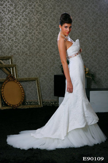 Annonce : Robe de Mariée Essayage à domicile - Provence Alpes Côte d'azur - Var - Occasion du mariage | Robes de mariée d'occasion | Scoop.it