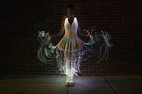 An Incredible Glowing Dress That Is Covered in Fiber Optic Filaments | [THE COOL STUFF] | Scoop.it