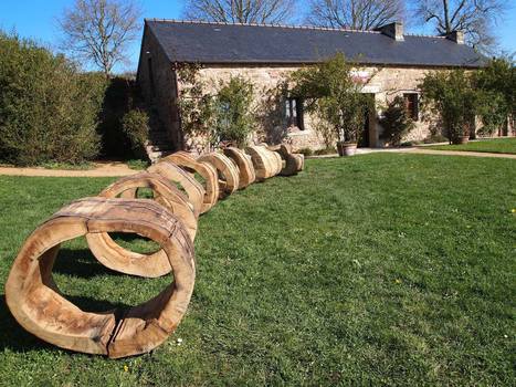 Ir&egrave;ne le Goaster: Vertebrae | Art Installations, Sculpture, Contemporary Art | Scoop.it