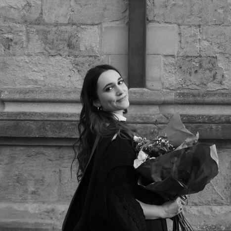 Bethany &ldquo;Bee&rdquo; Smith, researcher who documented a megamouth shark alive, died in a diving accident, aged 24 | Soggy Science | Scoop.it