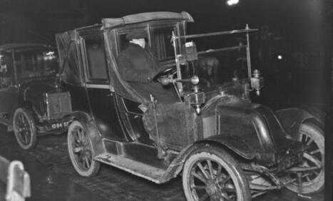 été 1917 : les taxis parisiens en grève | Autour du Centenaire 14-18 | Scoop.it