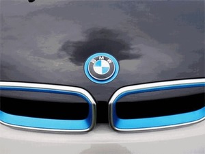 BMW collaborates with Snapchat's augmented reality tech for its latest roll out | The Revolution Of The Car Industry | Scoop.it