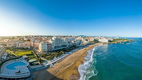 Bilan touristique de l&rsquo;ann&eacute;e 2025 : Avec 102 millions de visiteurs, la France, pays le plus visit&eacute; du monde, enregistre une nouvelle hausse massive de ses recettes touristiques (+9%)&nbsp; &nbsp;&nbsp; | Observations, chiffres cl&eacute;s, fiches march&eacute;s, &eacute;tudes et tendances | Scoop.it