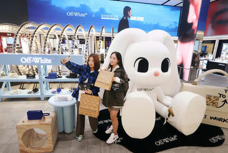 Duty-free shops court Chinese tourists with trendy brands | Chinese Travellers | Scoop.it