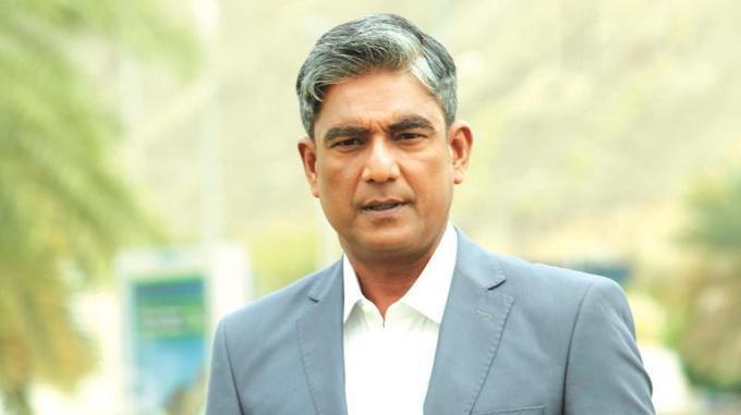 Adil Hussain Height Weight Biceps Size Body