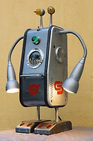 Robot lamps by Eric Claverie | 1001 Light ideas ! | Scoop.it
