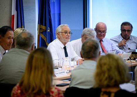 François Rebsamen sur tous les fronts | Politiques publiques et société | Scoop.it