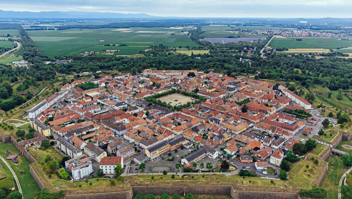 À Neuf-Brisach, on redécouvre l’Alsace… au guidon d’un vélo électrique  | Nouveautés - Offre touristique Alsace | Scoop.it