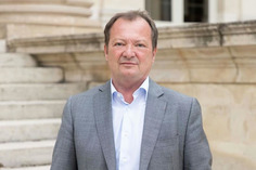 Discours d'un député PCF à l'Aïd : "Si je le faisais seulement pour les musulmans, on pourrait me critiquer" - Opera News Official | LA LAÏCITÉ DANS LE MONDE | Scoop.it
