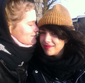 Pétition! Pour Thalys, 2 femmes ne peuvent pas s’embrasser | 16s3d: Bestioles, opinions & pétitions | Scoop.it