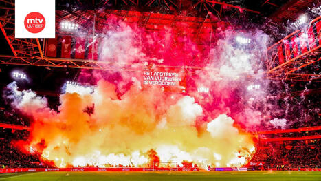 Ajaxin fanit keskeyttivät ottelun ilotulitteillaan | MTV Uutiset | 1Uutiset - Lukemisen tähden | Scoop.it