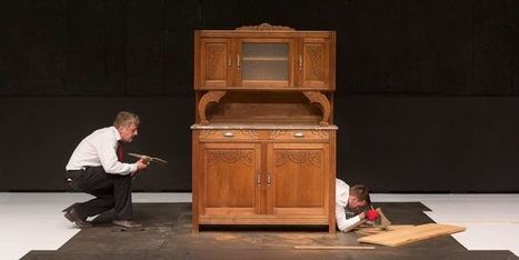 Deux fous furieux font du petit bois au Théâtre de la Bastille | Revue de presse théâtre | Scoop.it