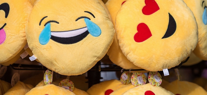 The Complete Emoji Guide for Social Media Marketers | SEO et Social Media Marketing | Scoop.it