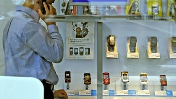 Mobile phone bills in Canada among highest in 8-country study, report says | Technology Report - Changing Our World | Scoop.it