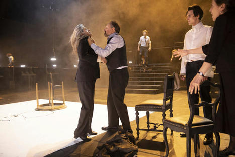 Comédie-Française : Le Tartuffe ou l'Hypocrite | Revue de presse théâtre | Scoop.it