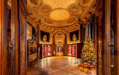 À 1h de Paris, ce somptueux château devient un conte féérique pour Noël – | FLEurons de France | Scoop.it